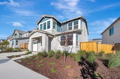 Exterior - 2567 Lavender Pl, Fairfield, CA 94533 photo 4 of 16