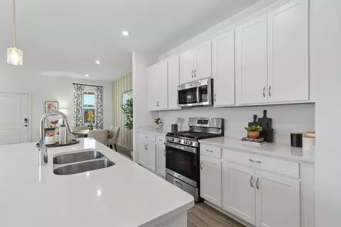 Kitchen - 1719 Columbus Path, Saint Cloud, FL 34771 photo 9 of 21