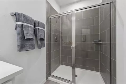 Bath - 1719 Columbus Path, Saint Cloud, FL 34771 photo 5 of 14