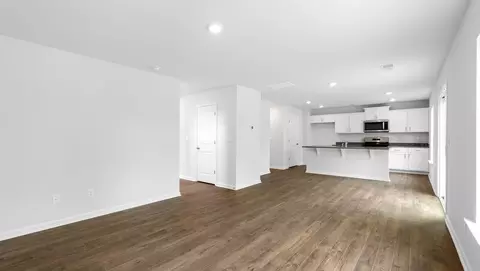 Living - 2296 Springview Ct, Boiling Springs, SC 29316 photo 3 of 6
