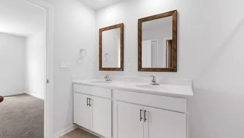 Entry Way - 2296 Springview Ct, Boiling Springs, SC 29316 photo 2 of 5