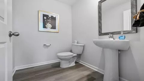 Bath - 2296 Springview Ct, Boiling Springs, SC 29316 photo 4 of 7