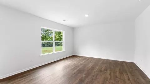 Living - 2296 Springview Ct, Boiling Springs, SC 29316 photo 2 of 6