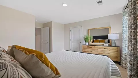 Bedroom - 2296 Springview Ct, Boiling Springs, SC 29316 photo 11 of 13