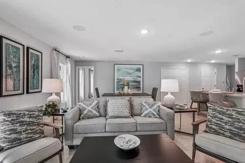 Living - 6310 Grapewood Rd, Spring Hill, FL 34609 photo 2 of 3