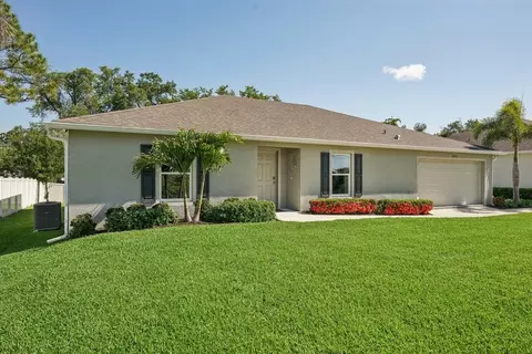 Exterior - 6310 Grapewood Rd, Spring Hill, FL 34609 photo 2 of 6
