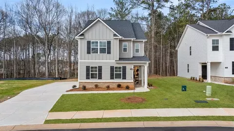 Exterior - 108 Oakchase Park Ln, Hampton, GA 30228 photo 5 of 7