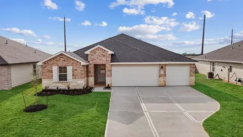 12826 Autumn Morning Ln, Needville, TX 77461