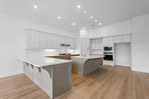 Kitchen - 325 Vale Run, Kyle, TX 78640 photo 4 of 4