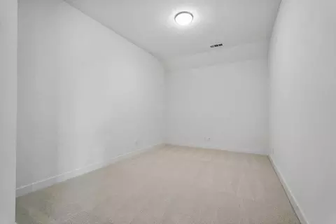 Bedroom - 325 Vale Run, Kyle, TX 78640 photo 4 of 5