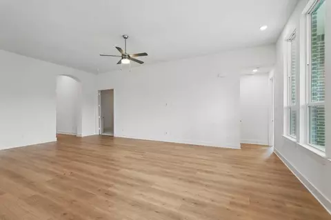 Living - 325 Vale Run, Kyle, TX 78640 photo 3 of 6