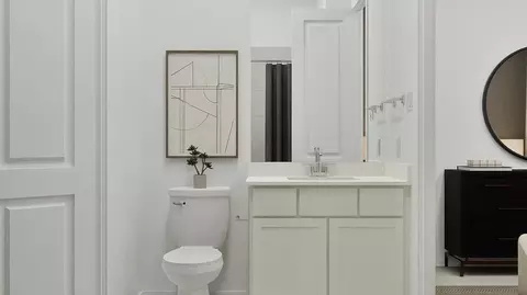 Bath - 4304 Ramblin Acres Rd, Georgetown, TX 78628 photo 3 of 7