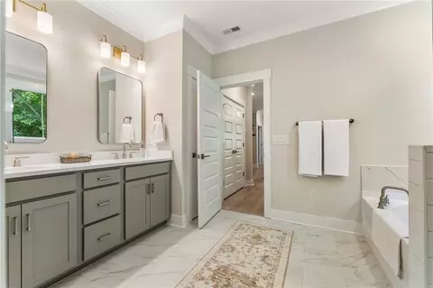 Entry Way - 120 Eagle Creek Dr, Central, SC 29630 photo 3 of 4