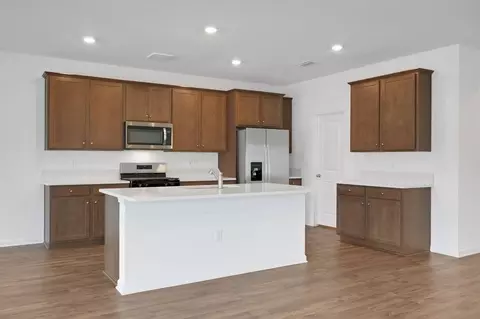 Kitchen - 14184 Epply Dr, Jacksonville, FL 32218 photo 3 of 9