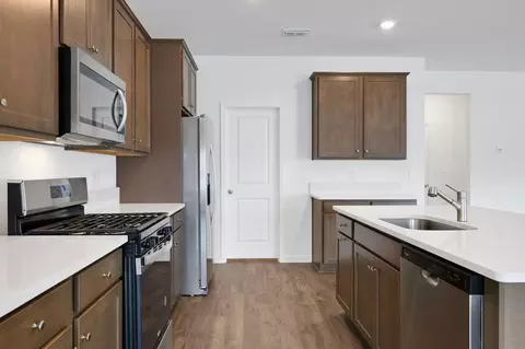 Kitchen - 14184 Epply Dr, Jacksonville, FL 32218 photo 1 of 9