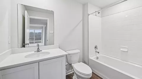 Bath - 1020 Goldenaster Way, Joppa, MD 21085 photo 5 of 11