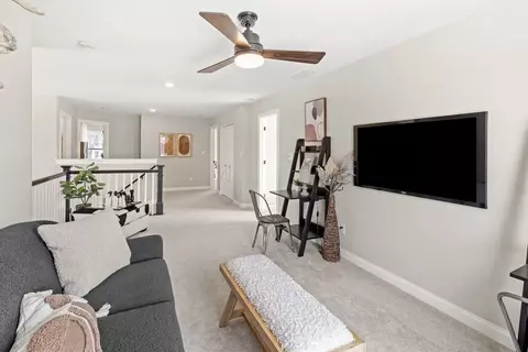 Entry Way - 3102 E 104th Pl, Crown Point, IN 46307 photo 5 of 11