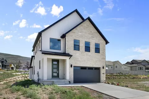 Exterior - 1948 N Ostler Peak Rd, Daniel, UT 84032 photo 7 of 10
