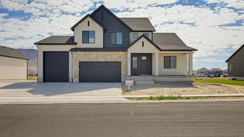 1024 E Ira Hodges Scenic Pkwy, Eagle Mountain, UT 84005