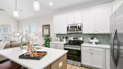 Kitchen - 3029 Emberly Dr, Roebuck, SC 29376 photo 5 of 6