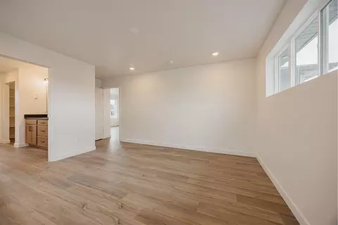 Living - 2910 N Kingbird Dr, Cedar Fort, UT 84013 photo 2 of 2