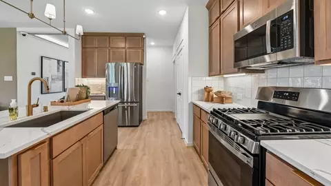 Kitchen - 10606 Flight Deck Ct, Conroe, TX 77303 photo 3 of 3