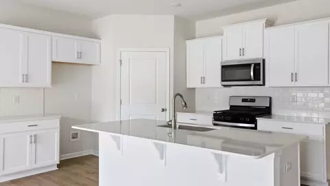 Kitchen - 246 W Reedy Fork Rd, Seneca, SC 29678 photo 2 of 6