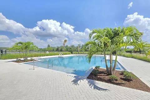 Exterior - 2673 Great Heron Ave, Saint Cloud, FL 34773 photo 3 of 10