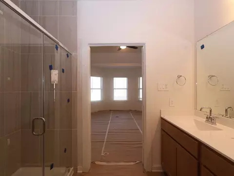 Bath - 673 Falling Cave Dr, Willis, TX 77378 photo 1 of 2