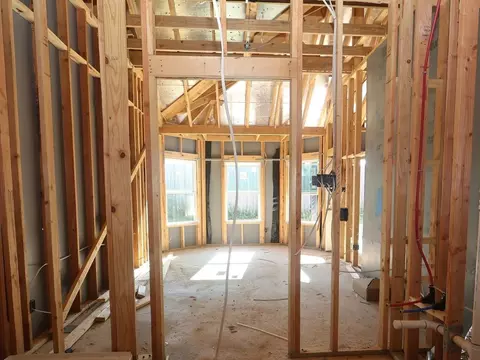 673 Falling Cave Dr, Willis, TX 77378