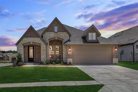 1269 Emily Dr, Trenton, TX 75490