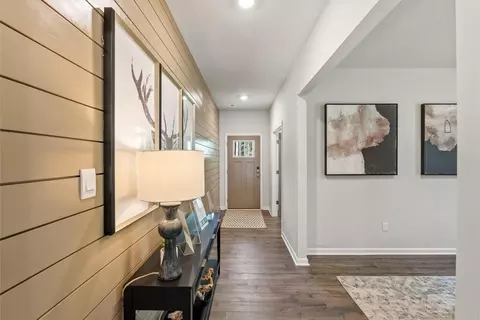 Entry Way - 8685 Thomas Jefferson Way, Gloucester, VA 23061 photo 2 of 11