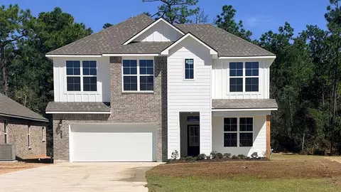 1701 Fairhaven Dr, Westlake, LA 70669