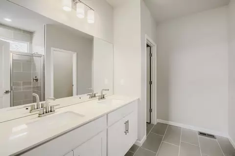 Bath - 659 Noola St, Windsor, CO 80550 photo 1 of 5