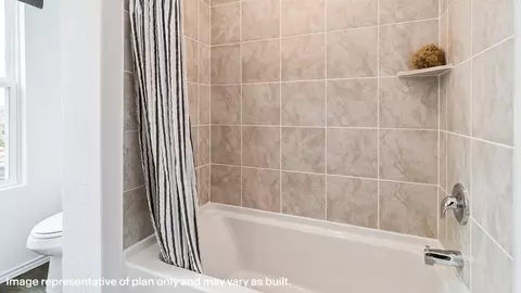 Bath - 6308 Buckeye Path, Leon Valley, TX 78238 photo 6 of 10