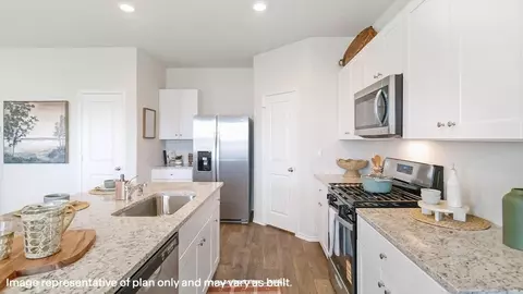 Kitchen - 6308 Buckeye Path, Leon Valley, TX 78238 photo 8 of 9