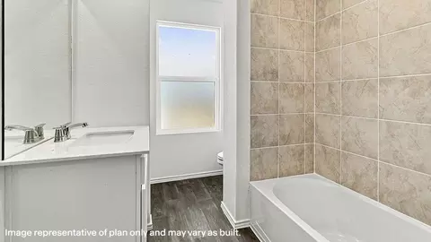 Bath - 6308 Buckeye Path, Leon Valley, TX 78238 photo 3 of 7
