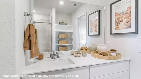 Bath - 6308 Buckeye Path, Leon Valley, TX 78238 photo 8 of 10