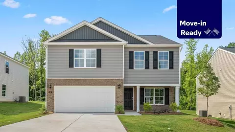 2447 Foxtail Ln, Yadkinville, NC 27055