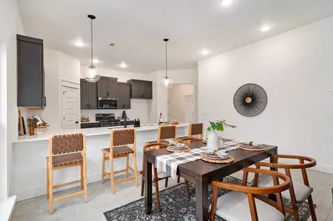 Dining - 13701 E 41st, Tulsa, OK 74134 photo 2 of 2