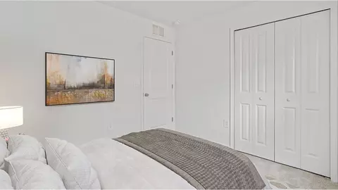 Bedroom - 1952 Pine Meadows Golfcourse R, Eustis, FL 32726 photo 6 of 8