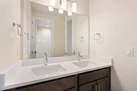 Bath - 1432 Alyssa Dr, Timnath, CO 80547 photo 7 of 13