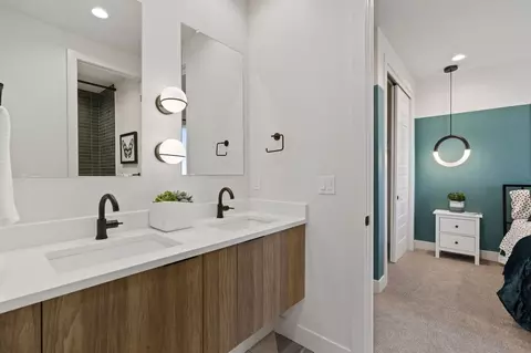 Bath - 1432 Alyssa Dr, Timnath, CO 80547 photo 2 of 13