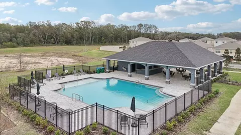 Exterior - 2161 NE 28th Pl, Ocala, FL 34470 photo 7 of 8