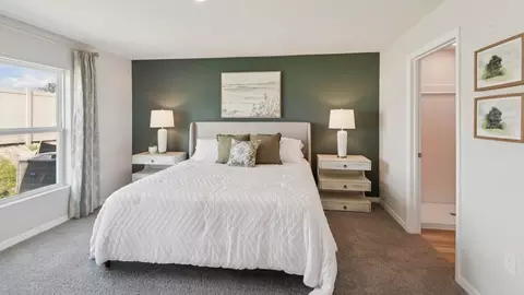Bedroom - 2161 NE 28th Pl, Ocala, FL 34470 photo 1 of 5