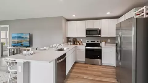 Kitchen - 2161 NE 28th Pl, Ocala, FL 34470 photo 3 of 4