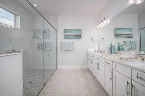 Bath - 3183 Greenview Ln, Saint Cloud, FL 34773 photo 2 of 3