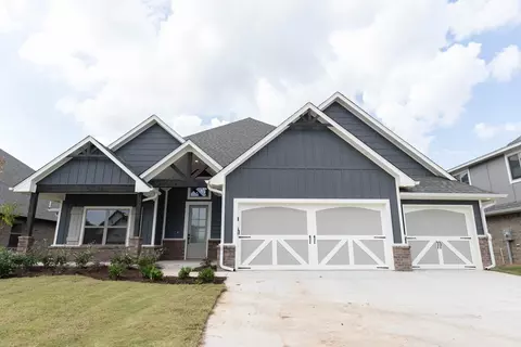 9316 NW 116th St, Yukon, OK 73099