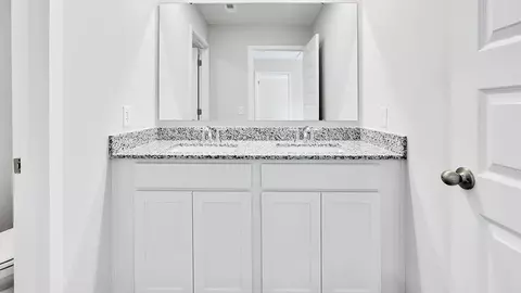 Bath - 405 Crocus Ct, Richlands, NC 28547 photo 1 of 3