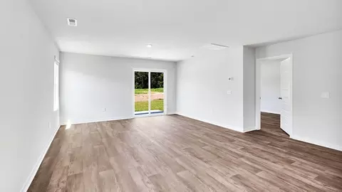 Living - 405 Crocus Ct, Richlands, NC 28547 photo 1 of 4